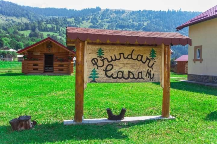 Casa Prundari Nicu Si Mirela Hotel Poiana Teiului ภายนอก รูปภาพ